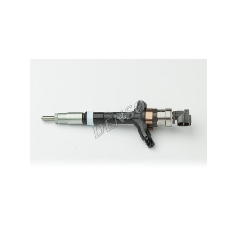 INJECTEUR DENSO DCRI100640