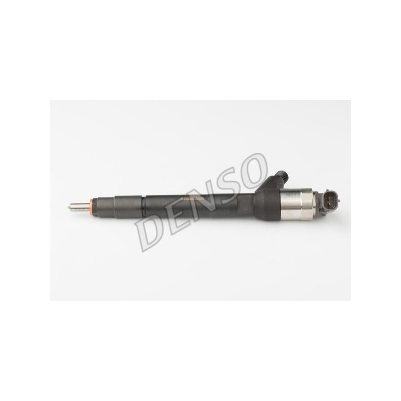 INJECTEUR denso dcri301030